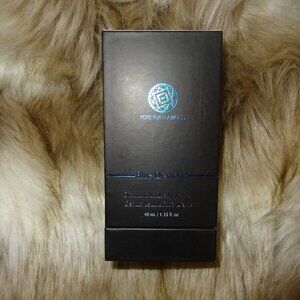 Forever Flawless Blue Diamond Infused Eye Serum